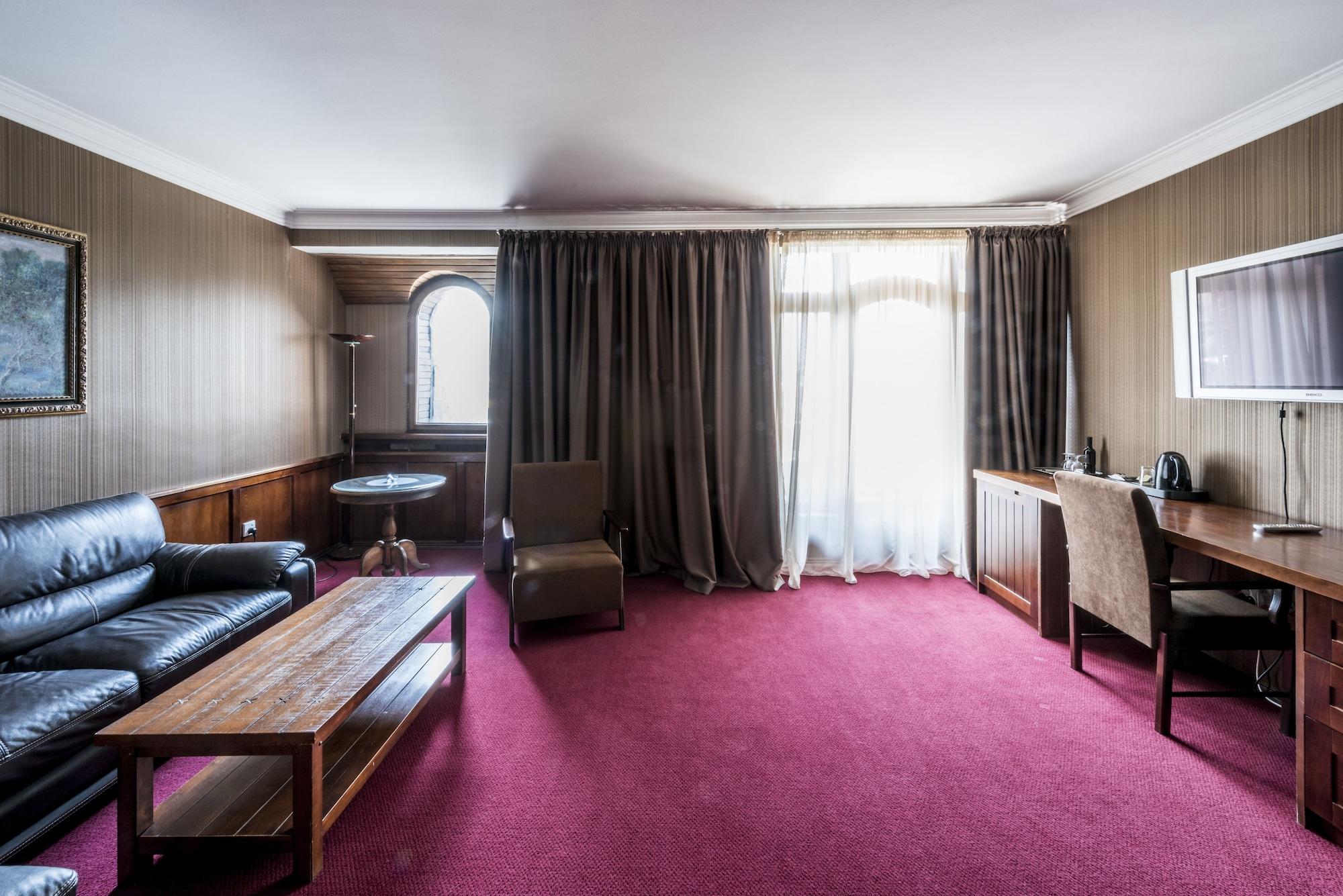 Hotel Kopala Tbilisi Esterno foto
