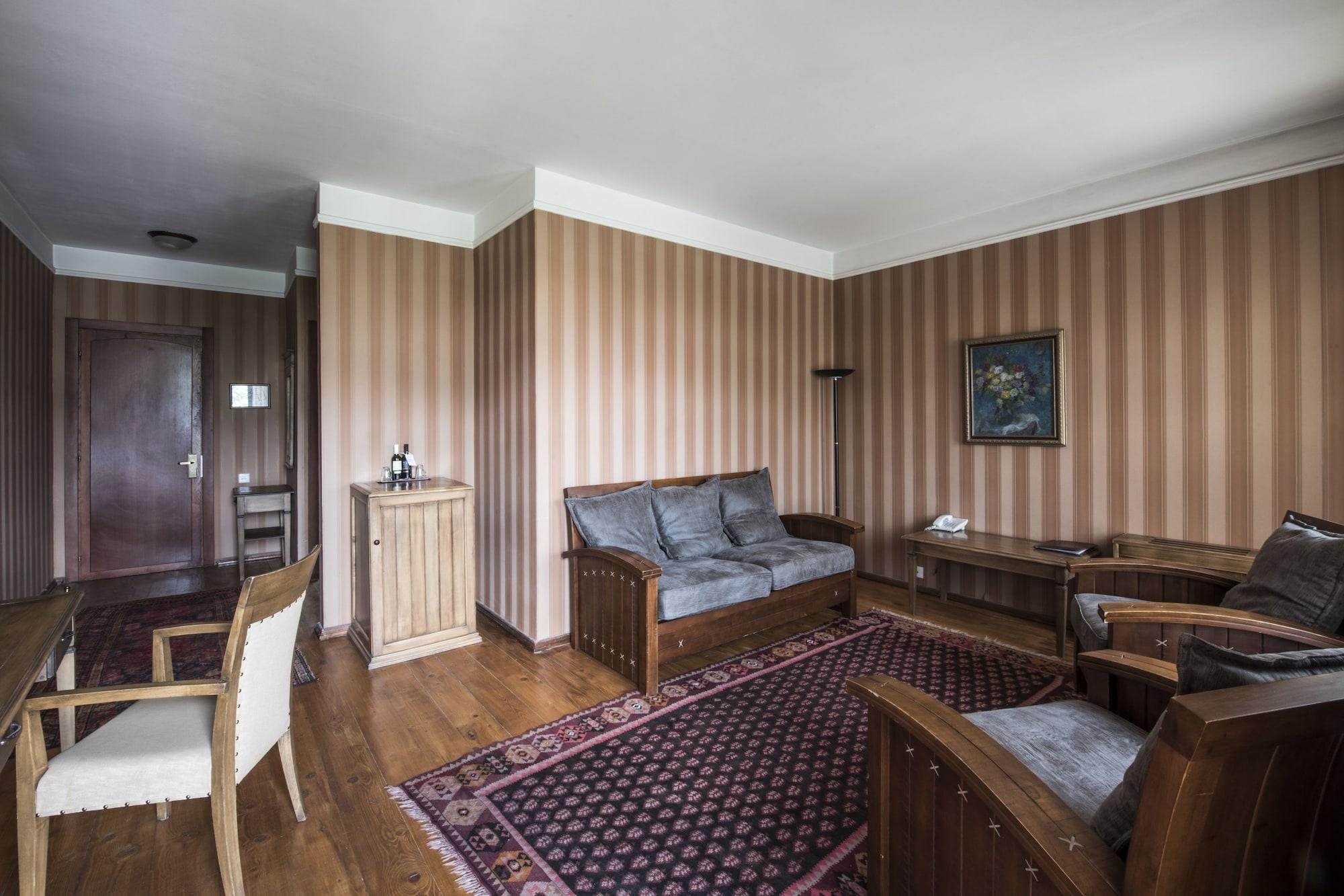 Hotel Kopala Tbilisi Esterno foto