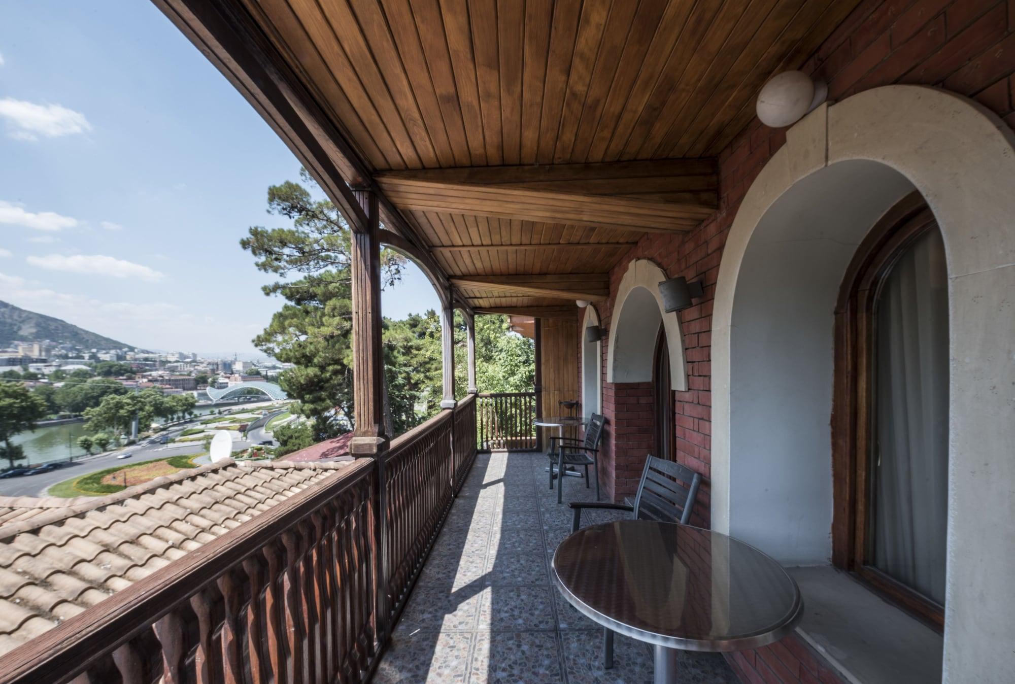Hotel Kopala Tbilisi Esterno foto