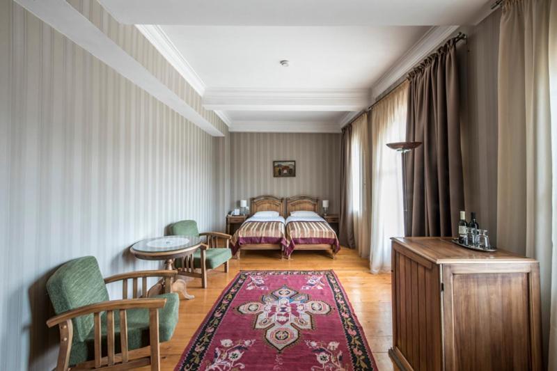 Hotel Kopala Tbilisi Esterno foto