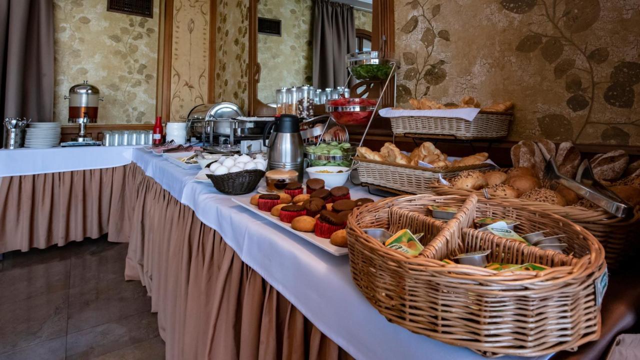 Hotel Kopala Tbilisi Esterno foto